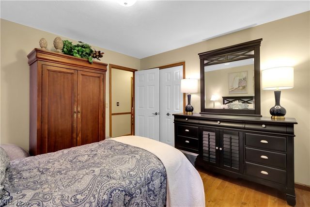 8015 Hansom Place, Mentor, OH 44060