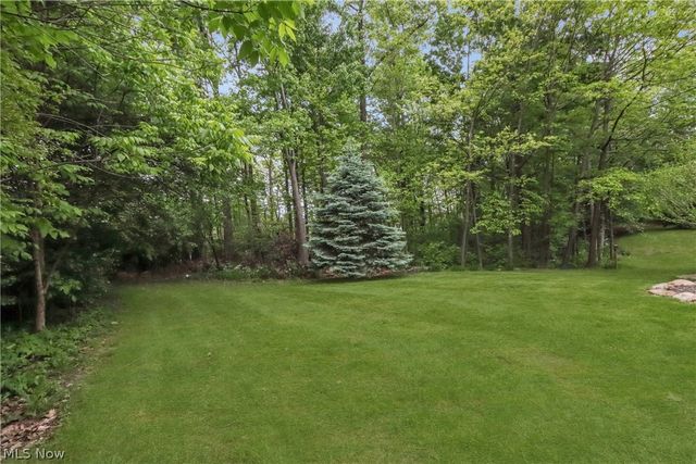 8015 Hansom Place, Mentor, OH 44060