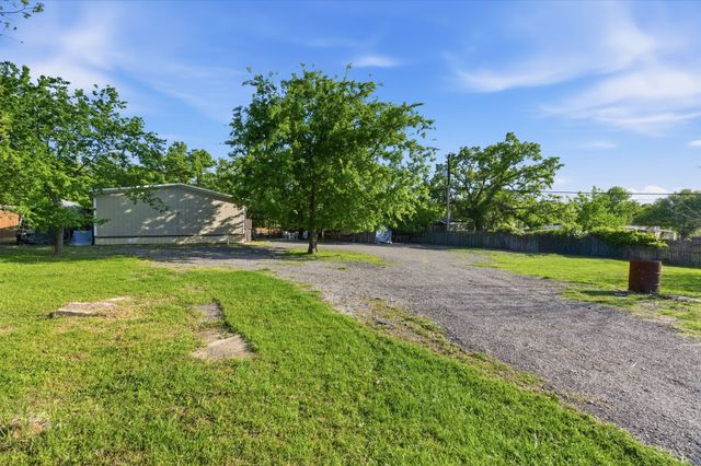 1404 Sheri Lane N, Pelican Bay, TX 76020