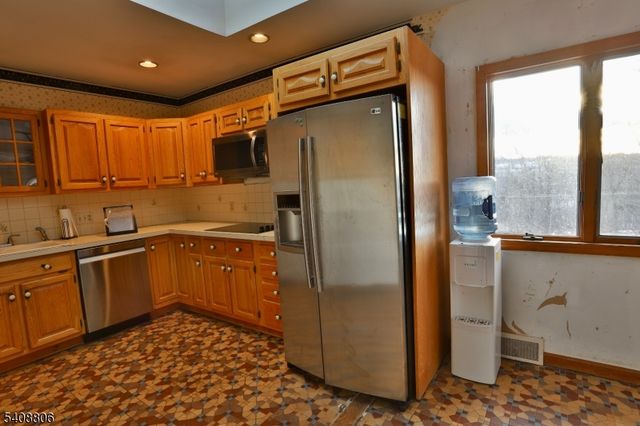 39 Upper Kingtown Rd, Franklin Twp., NJ 08867