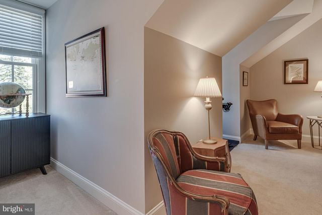 10 DUNHAM LN, Newtown, PA 18940