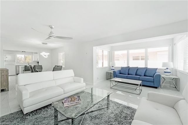 1100 8th AVE S 306C, Naples, FL 34102