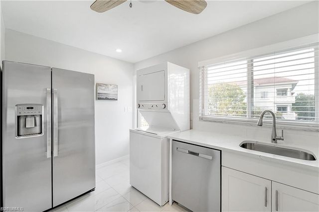 1100 8th AVE S 306C, Naples, FL 34102