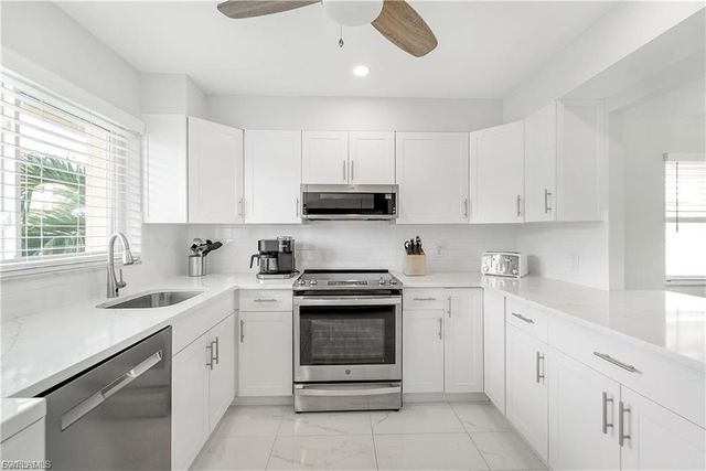 1100 8th AVE S 306C, Naples, FL 34102