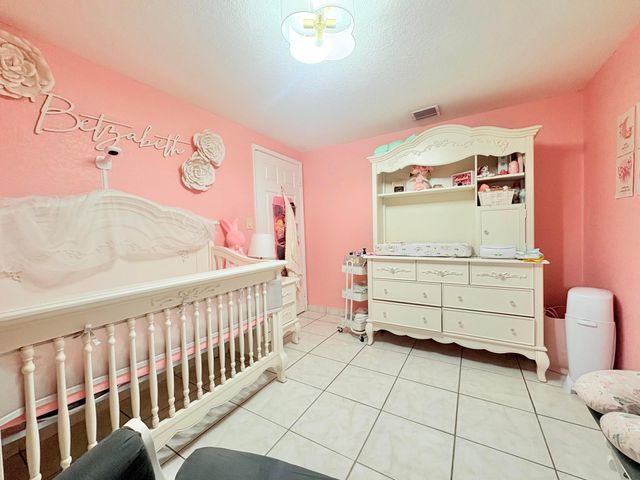 2743 Kentucky Street, West Palm Beach, FL 33406