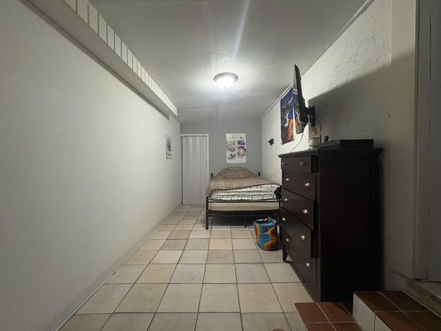 2743 Kentucky Street, West Palm Beach, FL 33406