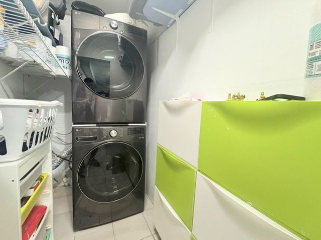 2743 Kentucky Street, West Palm Beach, FL 33406