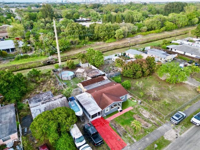 2743 Kentucky Street, West Palm Beach, FL 33406