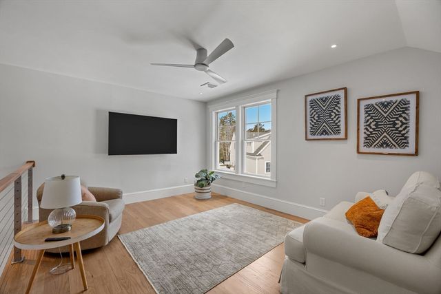 4 Monomoy Lane, Orleans, MA 02653