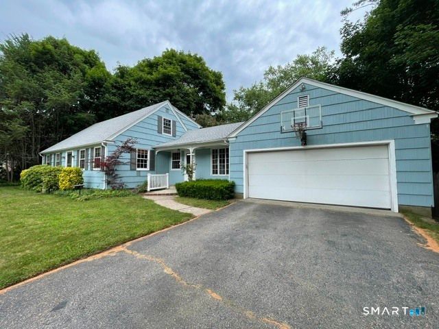 6 Harvard Road, Ledyard, CT 06335