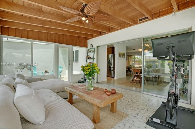 270 NE 123rd St, North Miami, FL 33161