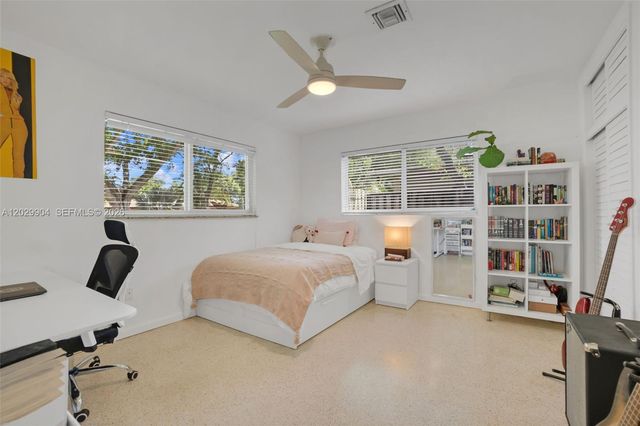 270 NE 123rd St, North Miami, FL 33161