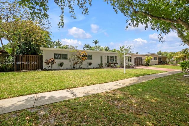 270 NE 123rd St, North Miami, FL 33161