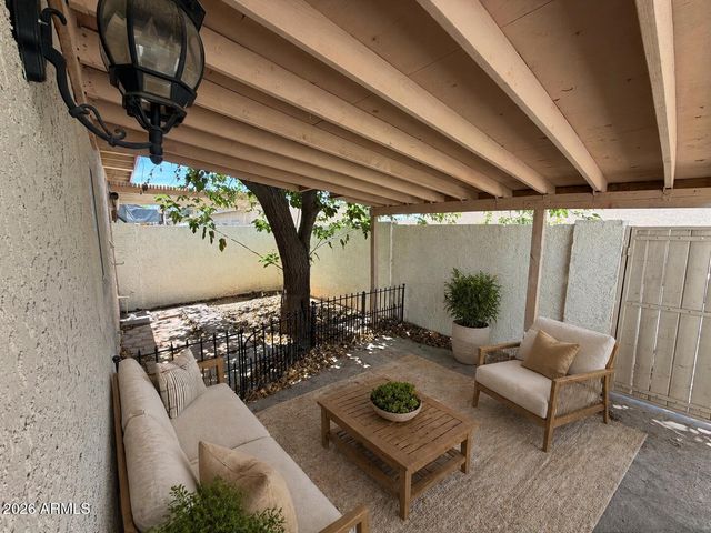 15601 N 27TH Street 5, Phoenix, AZ 85032