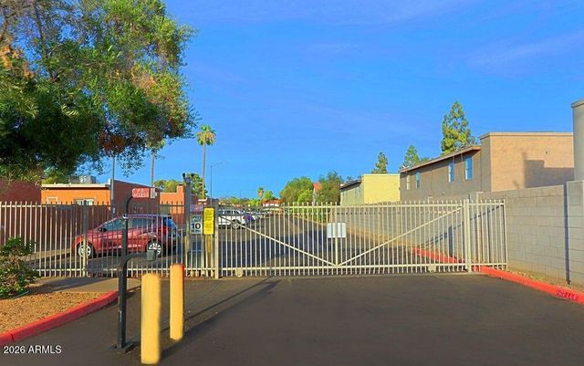 15601 N 27TH Street 5, Phoenix, AZ 85032