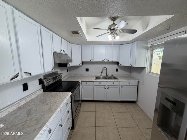 15601 N 27TH Street 5, Phoenix, AZ 85032