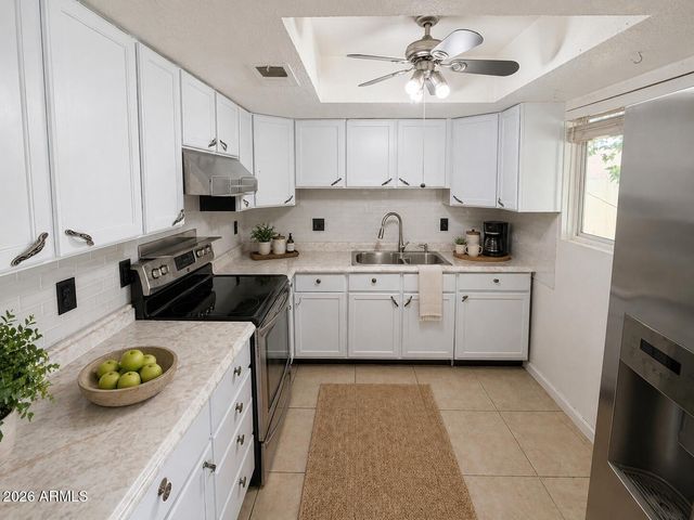 15601 N 27TH Street 5, Phoenix, AZ 85032
