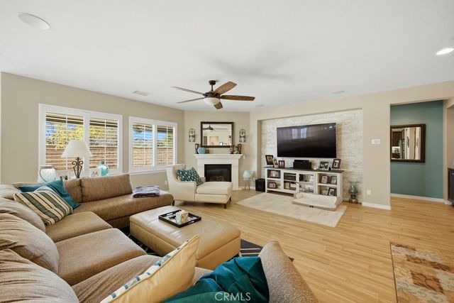 35211 Lantern Light, Winchester, CA 92596