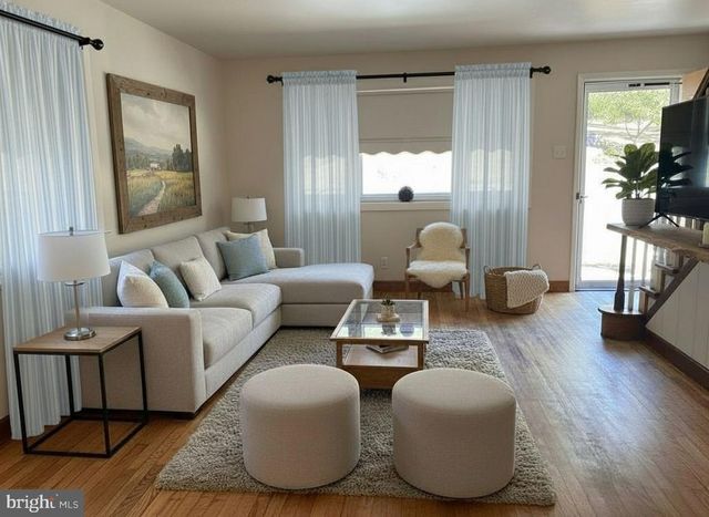 1108 BLEIM RD, Pottstown, PA 19464