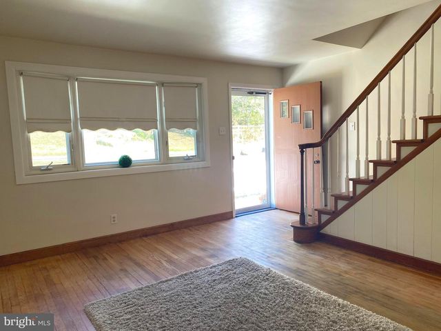 1108 BLEIM RD, Pottstown, PA 19464