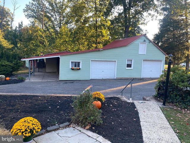 1108 BLEIM RD, Pottstown, PA 19464