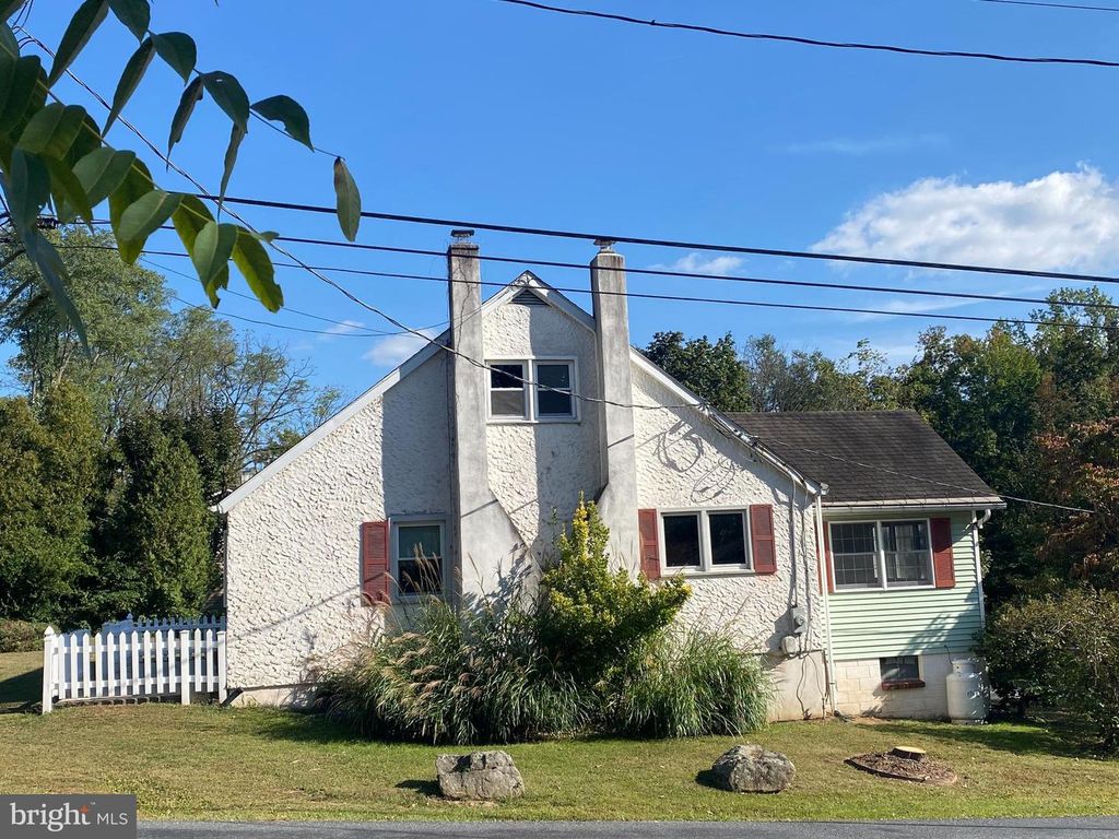 1108 BLEIM RD, Pottstown, PA 19464