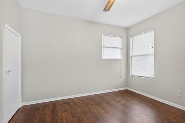 1111 N Austin Street, Denton, TX 76201