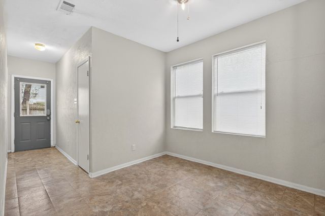 1111 N Austin Street, Denton, TX 76201