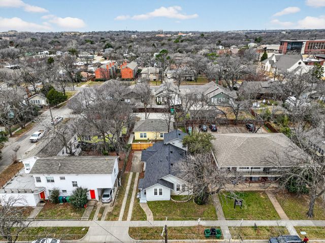 1111 N Austin Street, Denton, TX 76201