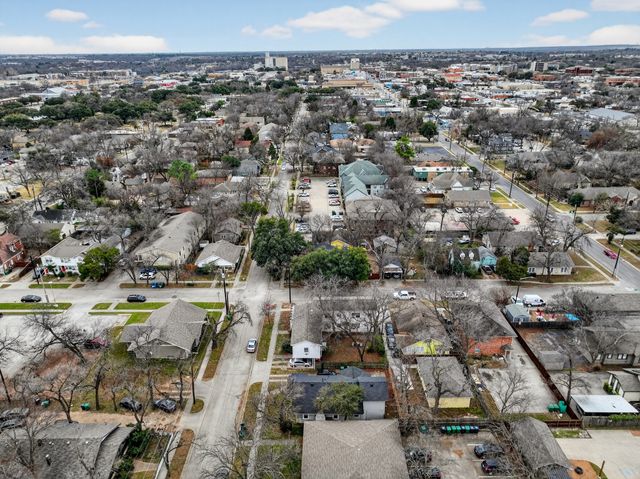 1111 N Austin Street, Denton, TX 76201