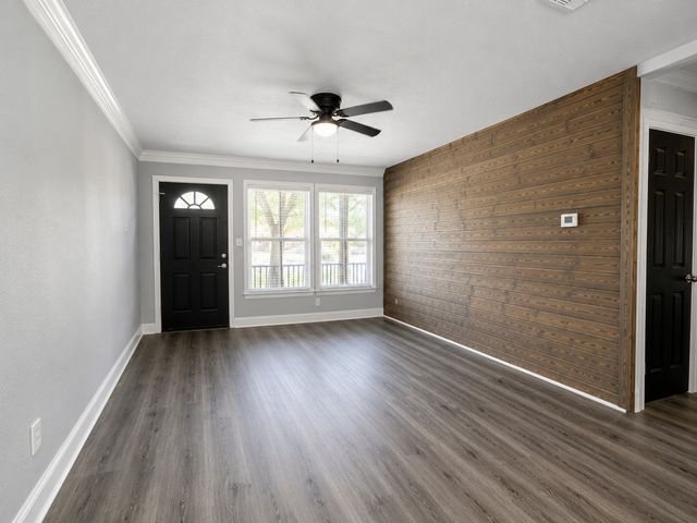 108 N 4th Street, Crandall, TX 75114