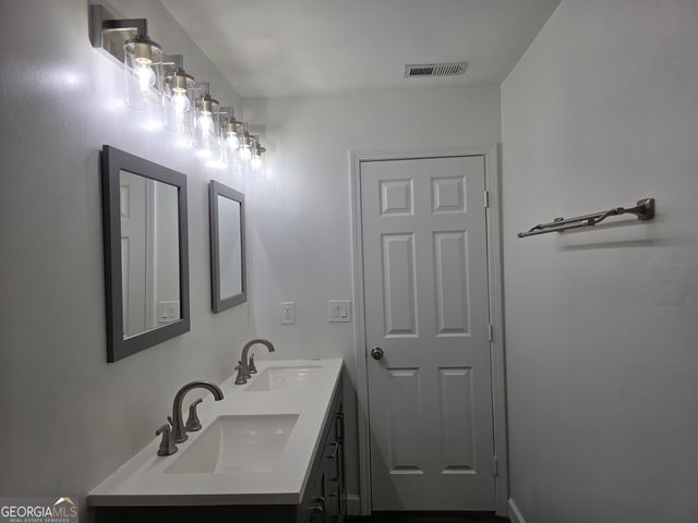 3774 Vallecito Court, Lawrenceville, GA 30044