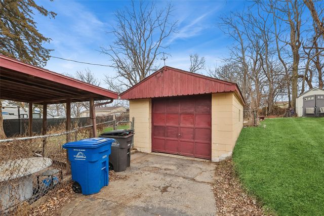 2505 SE 8th Street, Des Moines, IA 50315