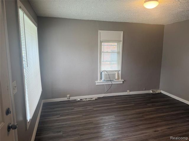 3322 Isabelle Street, Inkster, MI 48141