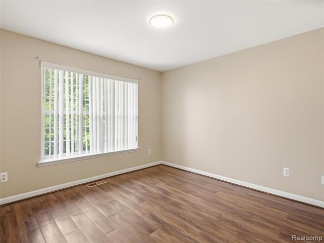45650 Kennedy Avenue, Shelby Twp, MI 48315