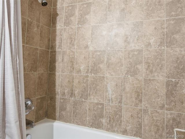 45650 Kennedy Avenue, Shelby Twp, MI 48315