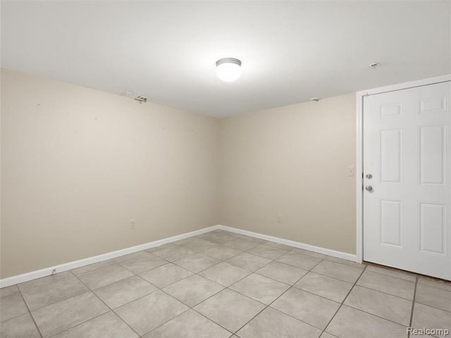 45650 Kennedy Avenue, Shelby Twp, MI 48315