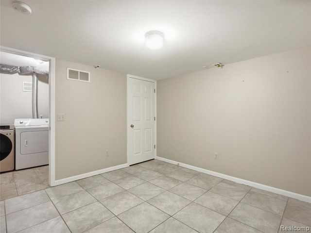 45650 Kennedy Avenue, Shelby Twp, MI 48315