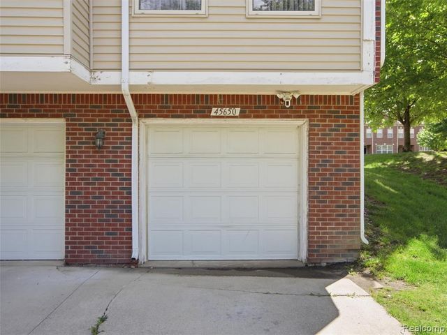 45650 Kennedy Avenue, Shelby Twp, MI 48315