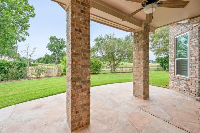2137 S Pecan Trail Drive, Richmond, TX 77406
