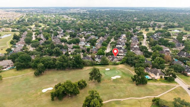 2137 S Pecan Trail Drive, Richmond, TX 77406