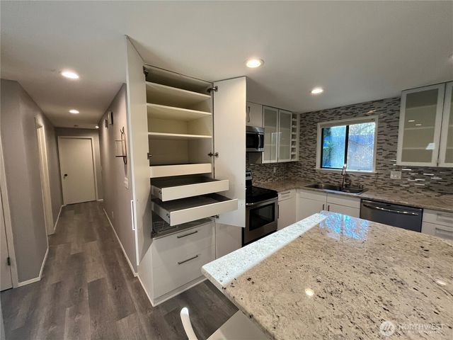 17 Basin View Circle, Bellingham, WA 98229