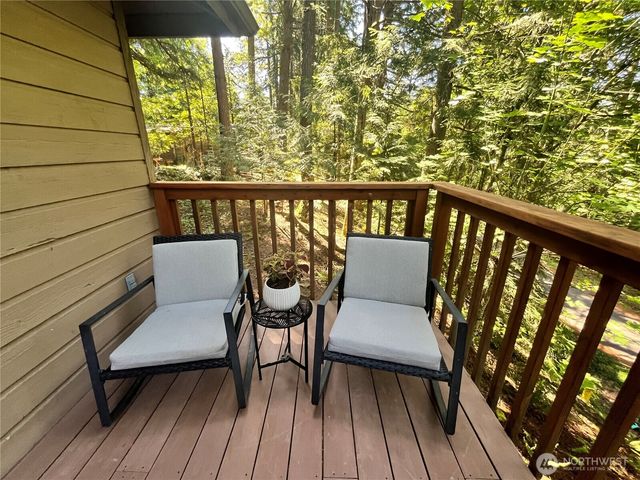17 Basin View Circle, Bellingham, WA 98229