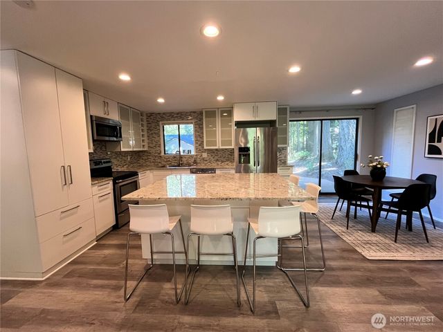 17 Basin View Circle, Bellingham, WA 98229