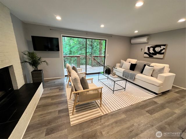 17 Basin View Circle, Bellingham, WA 98229