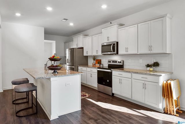 1105 MERION DRIVE, Calera, AL 35040