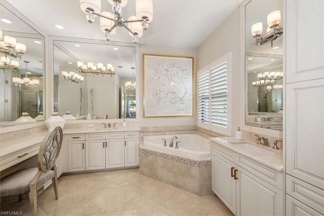 3168 Pacific DR, Naples, FL 34119