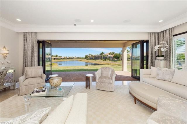 3168 Pacific DR, Naples, FL 34119