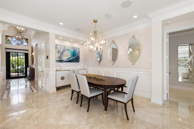 3168 Pacific DR, Naples, FL 34119