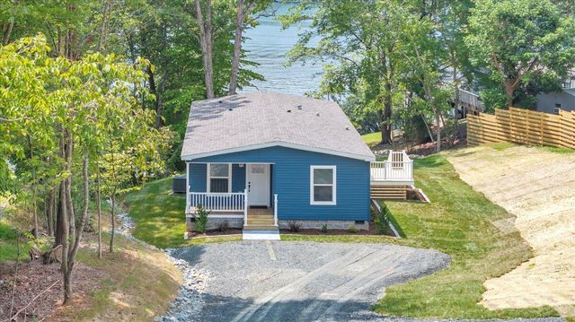 165 Spence RD, Union Hall, VA 24176